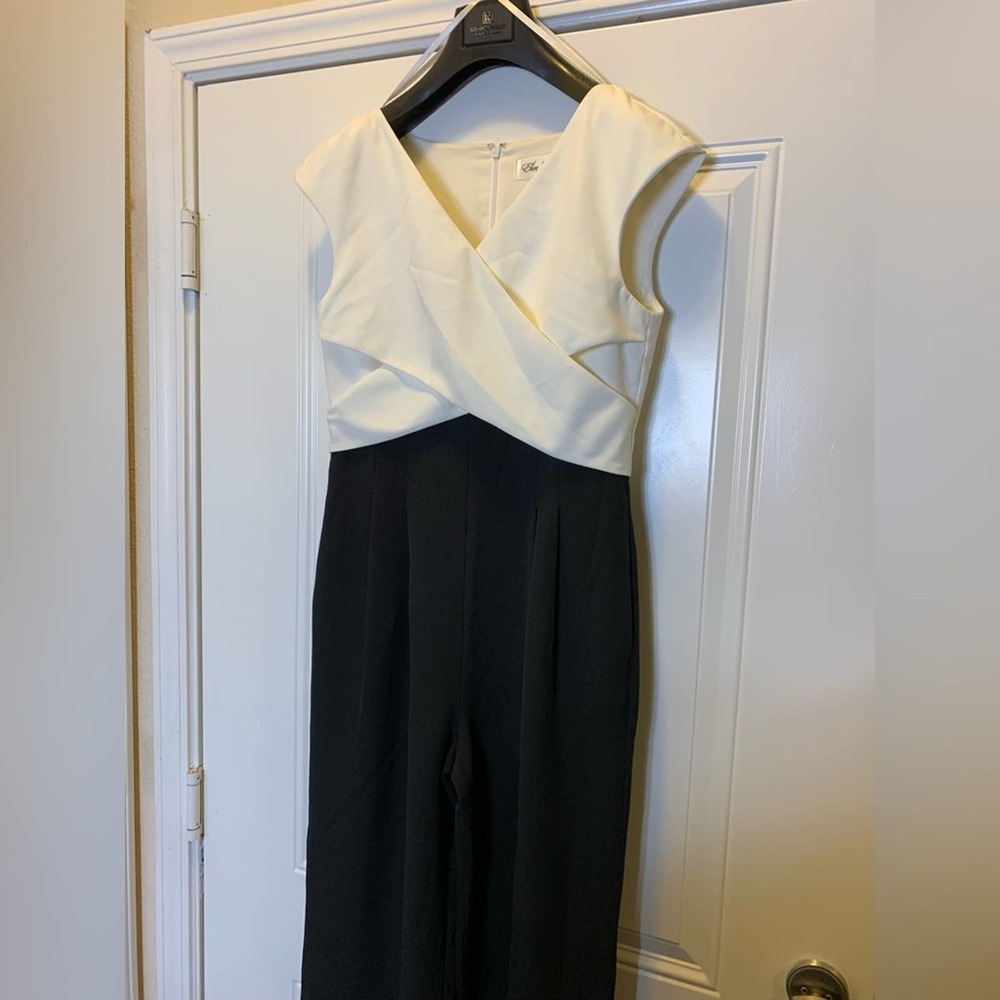 Eliza J Elegant wide leg jumpsuit, size 10 - Picture 8 of 10